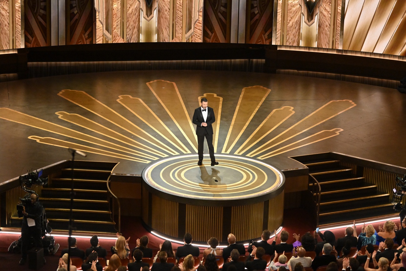 Kontroverse bei der Oscar-Verleihung, nachdem Charlbi Dean, Schauspielerin in einem der für die Gala nominierten Filme, bei den In Memoriam nicht berücksichtigt worden war