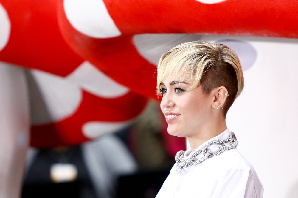 Miley Cyrus révèle ce qui l’a poussée à abandonner sa carrière sur scène : chantera-t-elle à nouveau devant un public?