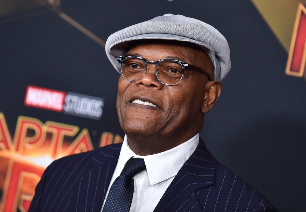 Samuel L. Jackson recuerda el curioso regalo que hizo a Ryan Reynolds y Scarlett Johansson en su boda