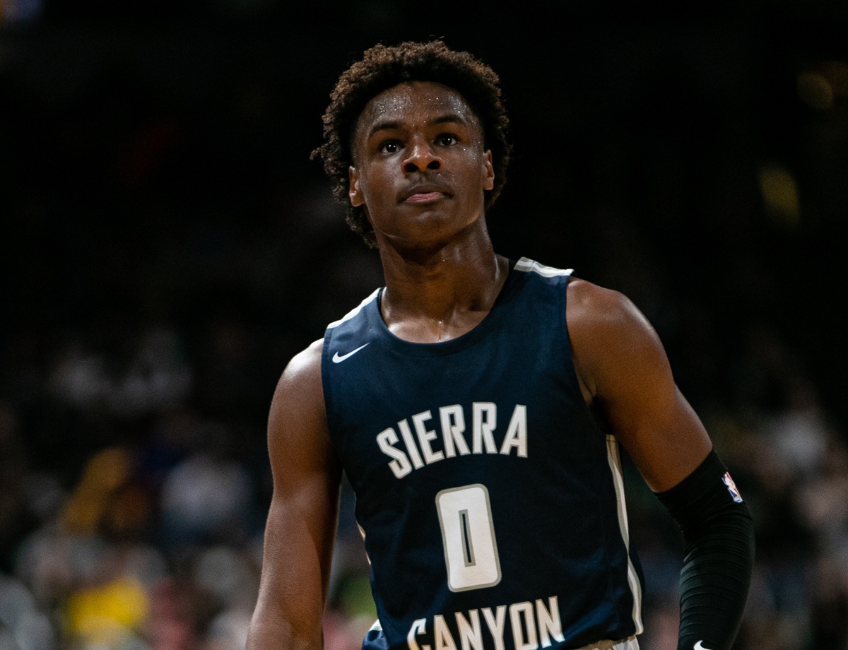 Bronny, hijo de LeBron James, se encuentra estable tras incidente cardiaco