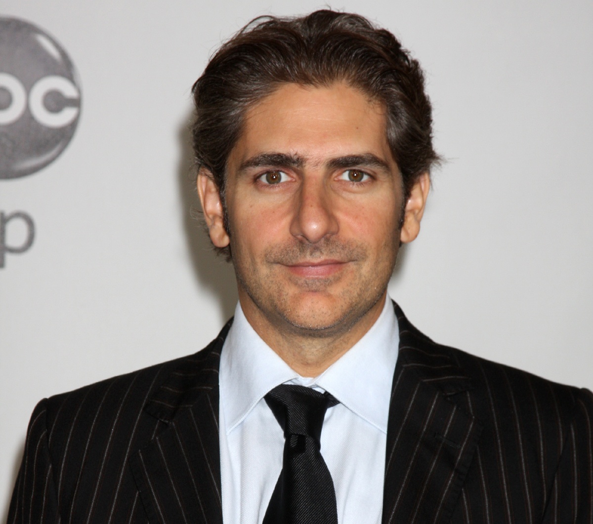 Michael Imperioli prohíbe a los intolerantes y homófobos ver 'The White Lotus' y 'Los Soprano'