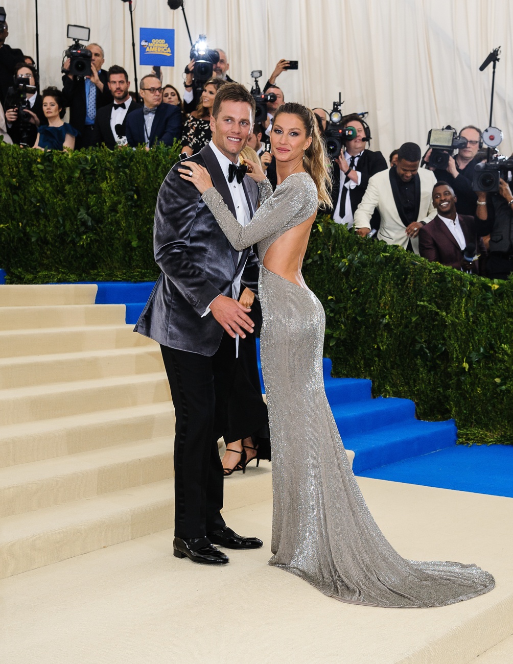 Brady recogió a la modelo en su hotel