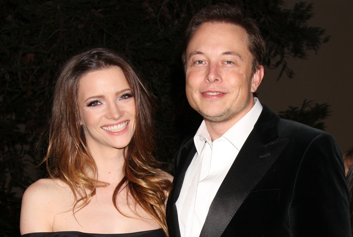 Felicitación de Elon Musk, su ex