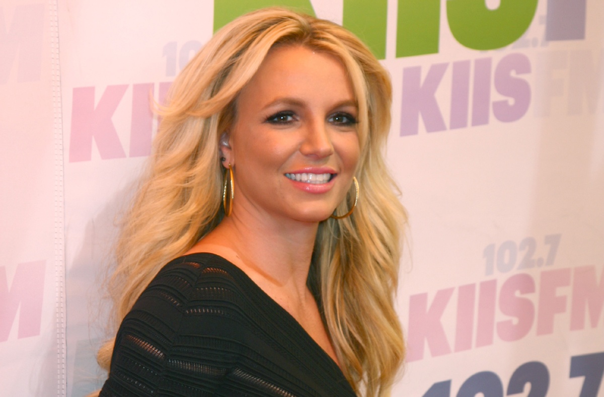 14 meses después de su boda, Sam Asghari se divorcia de Britney Spears