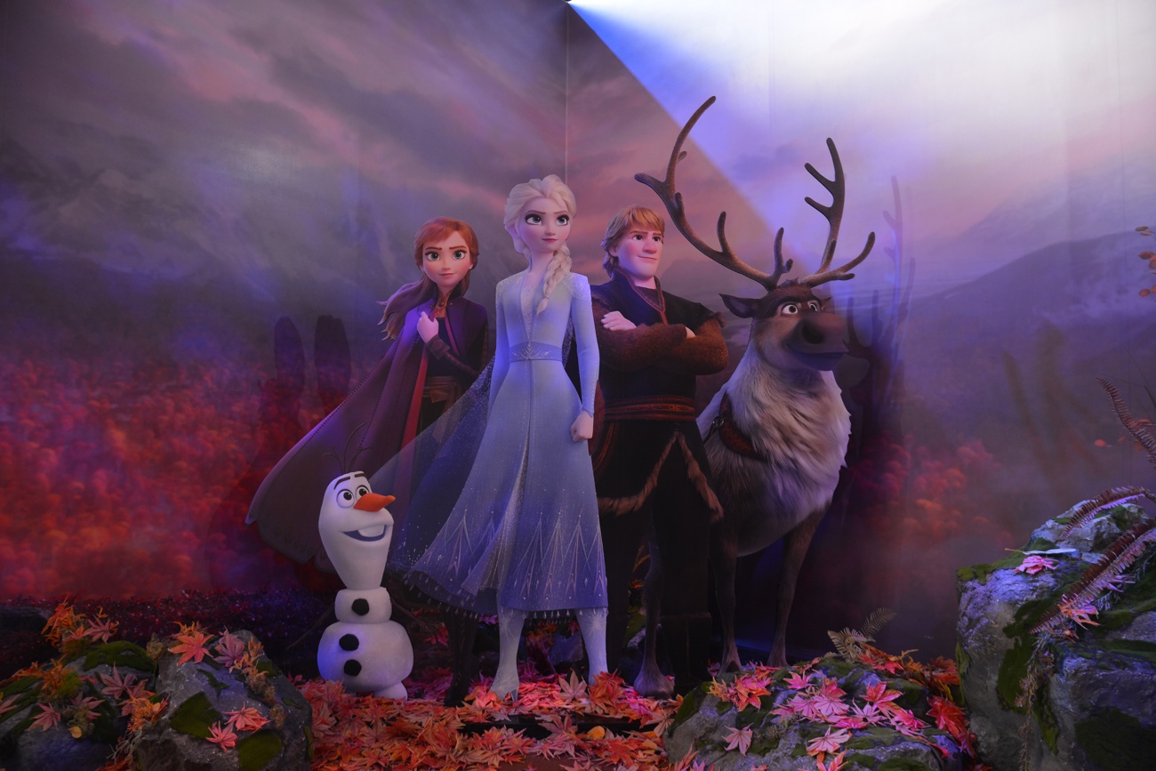 ‘Frozen’ expande su universo: Disney ha creado un podcast de doce episodios protagonizados por Anna y Elsa