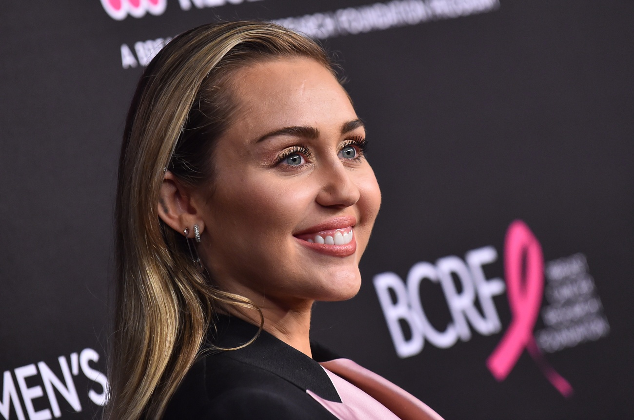 Miley Cyrus recurre a ‘Hannah Montana’ para la promoción de su nueva melodía: encanta a su audiencia