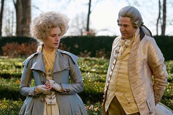 Mélanie Laurent y Guillaume Canet recrean el encierro final de María Antonieta y Luis XVI